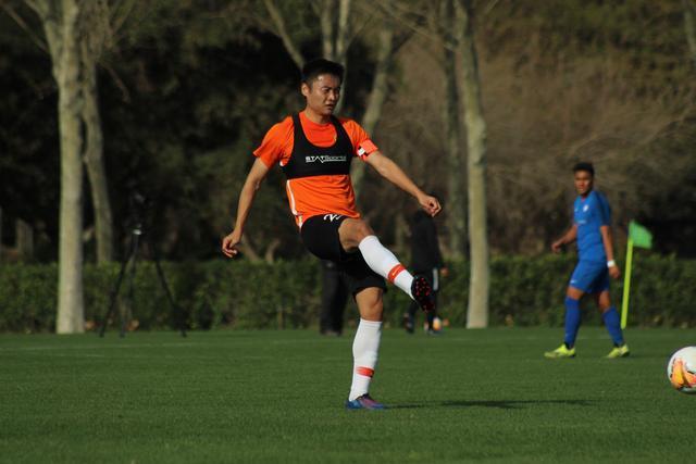 英超圣诞赛程:利物浦常规掉链子 曼城出低谷?